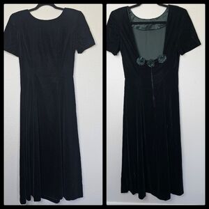 Vtg Maggie London Green‎ Velvet Dress  Size 6 Low Back Formal Holiday Flower